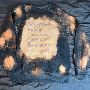 Bleached crewneck